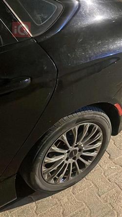 Chrysler 200
